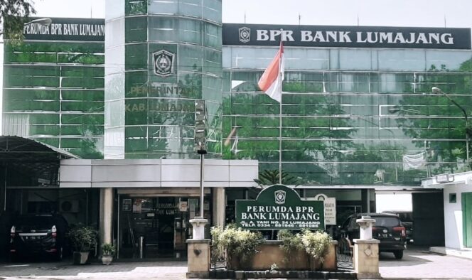 
 Foto dokumentasi Bank BPR Bank Kabupaten Lumajang (FB PD.BPR Bank Pasar Kab. Lumajang)