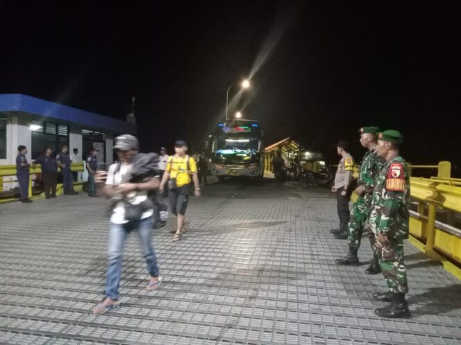 
 Pengamanan Dalam Rangka Operasi Lilin Semeru 2023 Di Pos Pelabuhan Jangkar