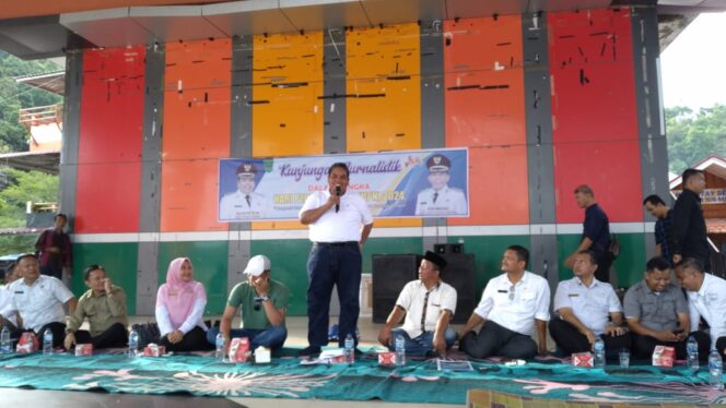 
 Bupati Suhatri Bur Bersinergi Bersama Jurnalis Padang Pariaman dalam Rangka Peringati HPN 2024